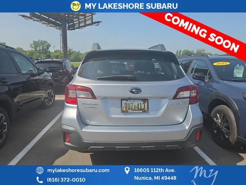 Used 2018 Subaru Outback 2.5i AWD/4WD image 6