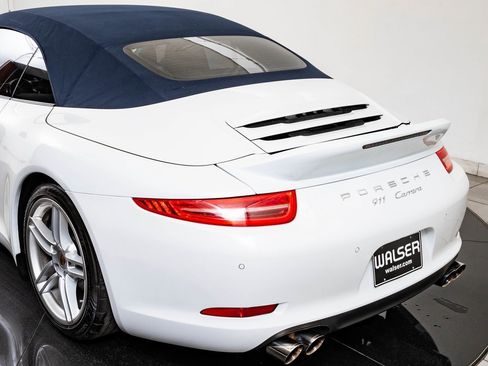 Used 2015 Porsche 911 Carrera image 19