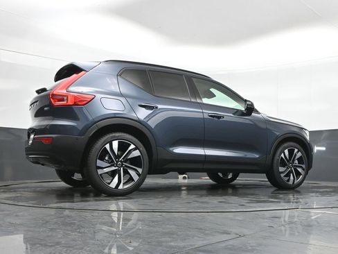 New 2026 Volvo XC40 B5 Ultra w/ Climate Package AWD/4WD image 34