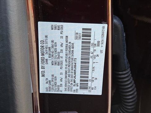 Used 2024 Lincoln Nautilus Premier w/ Jet Appearance Package image 24