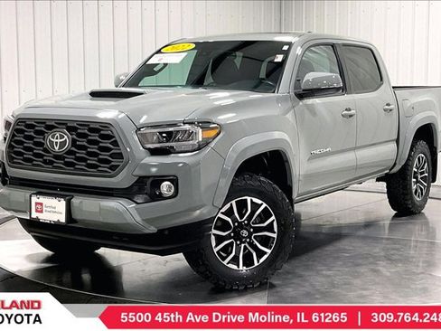Certified 2022 Toyota Tacoma 4x4 Double Cab image 1