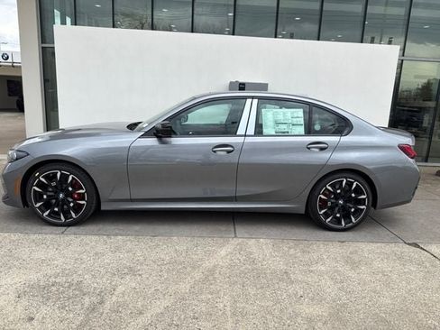 New 2026 BMW 330i xDrive Sedan w/ M Sport Package image 2