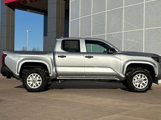 New 2026 Toyota Tacoma SR video 3