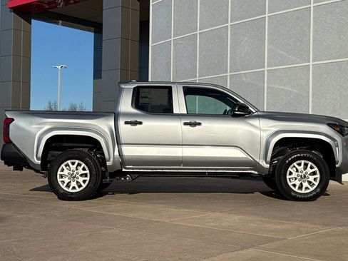 New 2026 Toyota Tacoma SR image 3