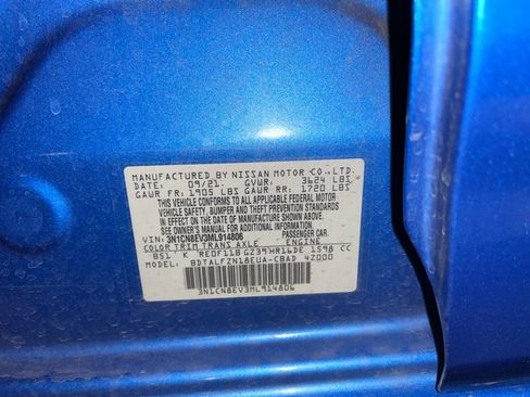 Used 2021 Nissan Versa SV image 9