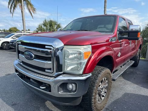Used 2015 Ford F250 XLT w/ XLT Premium Package image 2