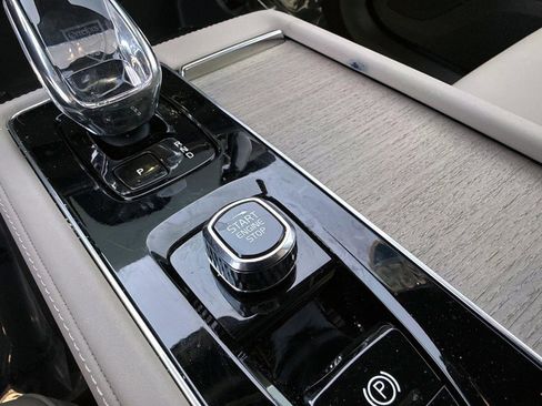 Used 2025 Volvo XC90 B5 Core w/ Protection Package image 30