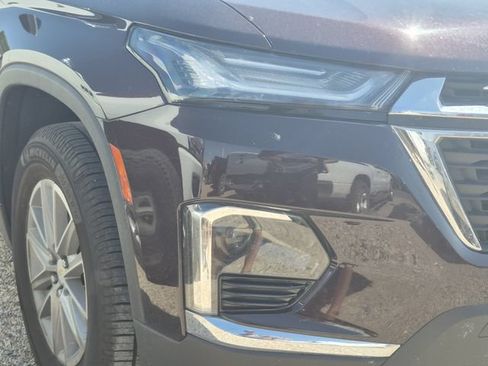 Used 2022 Chevrolet Traverse LT FWD image 4