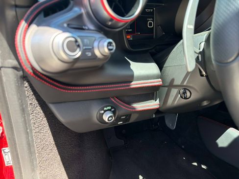 Used 2021 Ferrari F8 Tributo RWD image 34