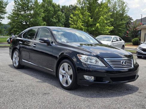 Used 2011 Lexus LS 460 w/ Comfort Pkg RWD image 5