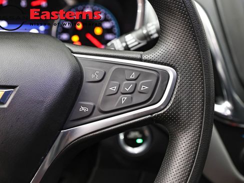 Used 2022 Chevrolet Equinox LS w/ LS Convenience Package image 16