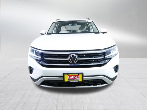 Used 2023 Volkswagen Atlas SE w/ Panoramic Sunroof Package image 2