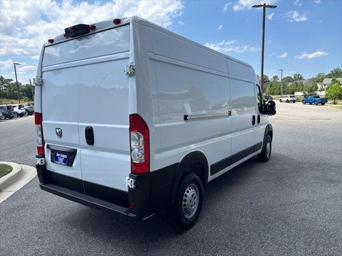 Used 2025 RAM ProMaster 2500 w/ Convenience Group FWD image 4