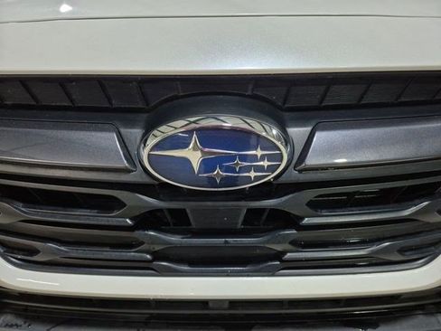 Used 2025 Subaru Outback Premium AWD/4WD image 32