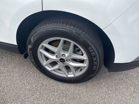 Used 2023 Ford Edge SEL image 5