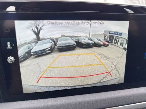 Certified 2023 Hyundai Sonata SEL w/ Preferred Accessory Package image 10