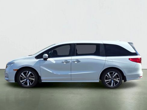 Used 2022 Honda Odyssey Touring image 3