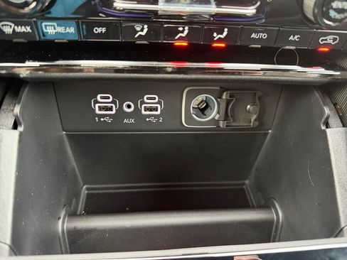 New 2025 Jeep Grand Cherokee Limited w/ Black Appearance Package image 21