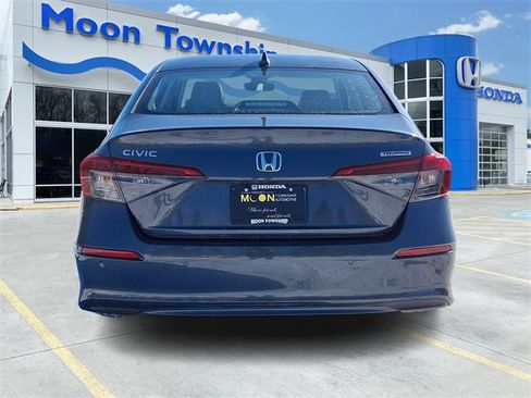 Used 2024 Honda Civic Touring image 5