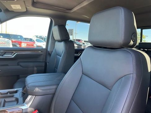 New 2026 GMC Sierra 1500 Elevation w/ Elevation Premium Package AWD/4WD image 13