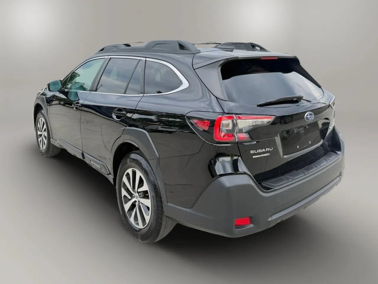Used 2023 Subaru Outback Premium w/ Popular Package #1 AWD/4WD image 5