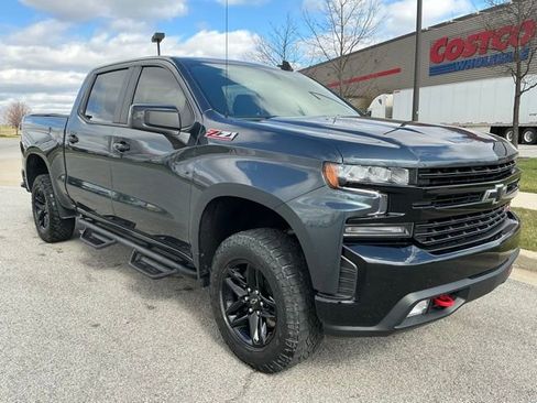 Used 2022 Chevrolet Silverado 1500 LT Trail Boss w/ Bed Protection Package image 2