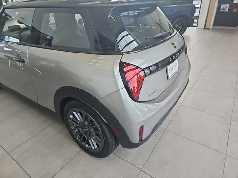 Used 2026 MINI Cooper S FWD image 7