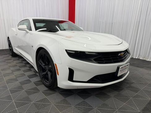 Used 2021 Chevrolet Camaro LT RWD image 3