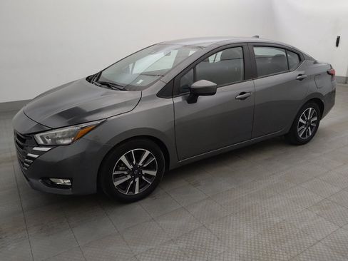 Used 2025 Nissan Versa SV FWD image 2