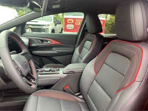 New 2025 Chevrolet Equinox EV RS image 20