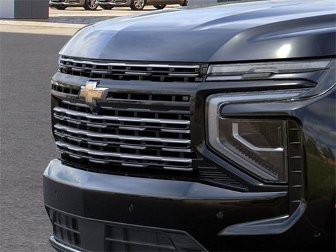 New 2026 Chevrolet Suburban High Country image 14