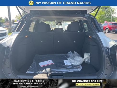 New 2026 Nissan Kicks SV w/ Cold Weather Package AWD/4WD image 21