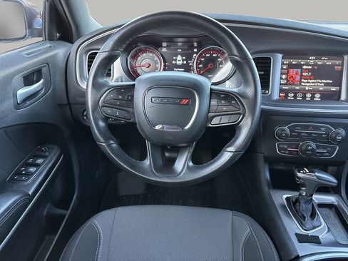 Used 2020 Dodge Charger SXT image 13