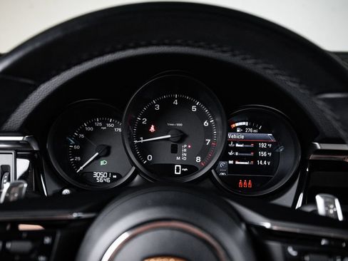 Certified 2023 Porsche Macan AWD/4WD image 15