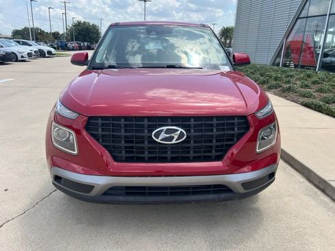 Used 2020 Hyundai Venue SE FWD image 8
