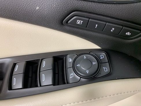 Used 2018 Buick Enclave Premium w/ Experience Buick Package image 20