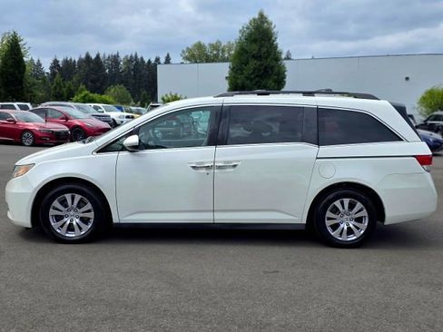 Used 2016 Honda Odyssey SE image 4