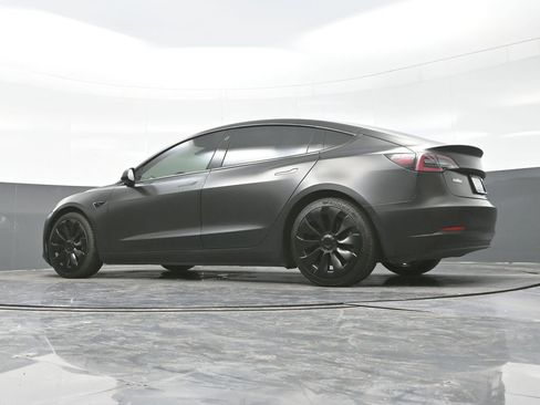 Used 2021 Tesla Model 3 Standard Range Plus image 28