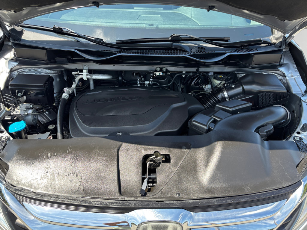 Used 2018 Honda Odyssey Elite image 9