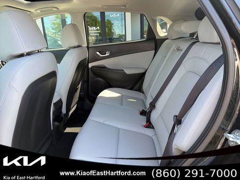 Used 2023 Hyundai Kona Limited AWD/4WD image 18