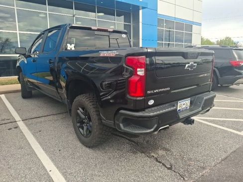 Used 2021 Chevrolet Silverado 1500 LT Trail Boss w/ Convenience Package II image 4