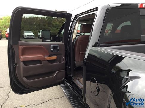 Used 2016 Chevrolet Silverado 3500 High Country w/ Duramax Plus Package image 33
