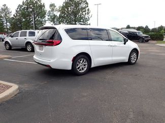 Used 2024 Chrysler Pacifica Touring-L FWD video 3