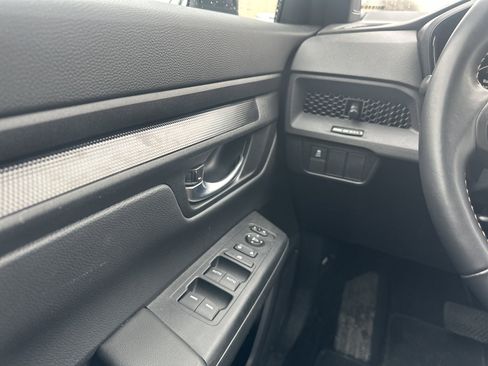 Certified 2025 Honda CR-V Sport image 27