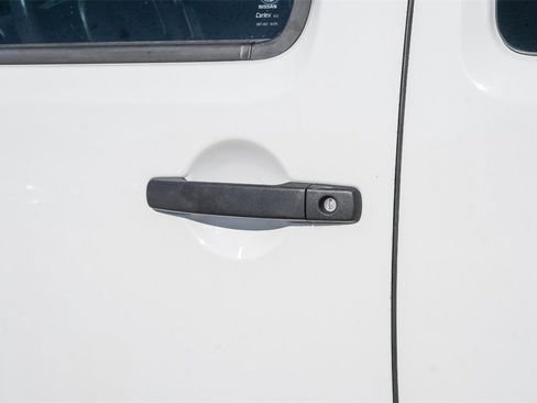 Used 2019 Nissan Frontier S image 36