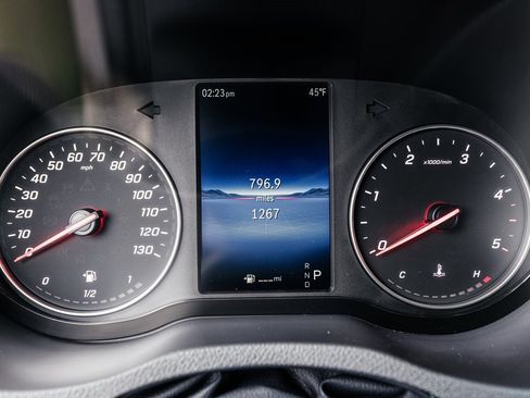 Used 2025 Mercedes-Benz Sprinter 2500 image 13