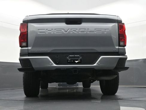 Used 2024 Chevrolet Colorado LT w/ LT Convenience Package RWD image 27