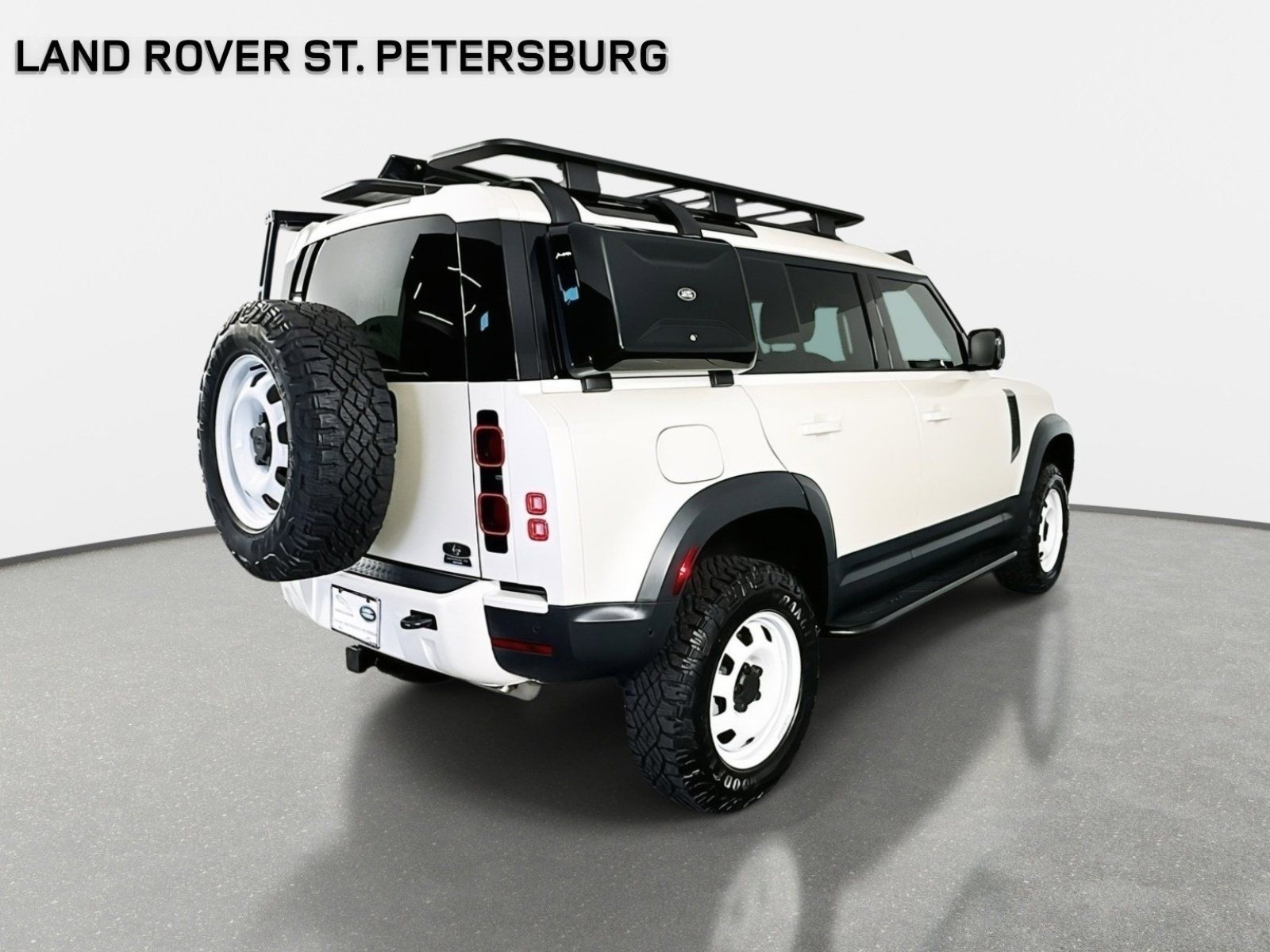 Used 2024 Land Rover Defender 110 S AWD/4WD image 5