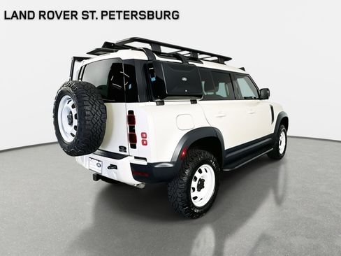 Used 2024 Land Rover Defender 110 S AWD/4WD image 5