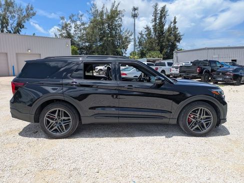 Certified 2025 Ford Explorer ST w/ Sun And Sound Package AWD/4WD image 2
